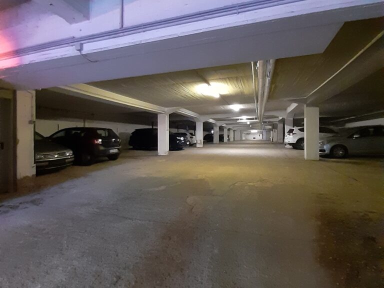 Bild zum Angebot: Tiefgarage an der Dresdner Str. freier Einstellplatz