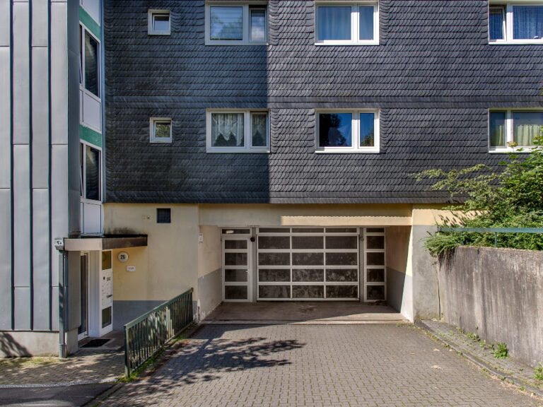 Bild zum Angebot: TG Platz in der Dresdner Str. 26-28 frei