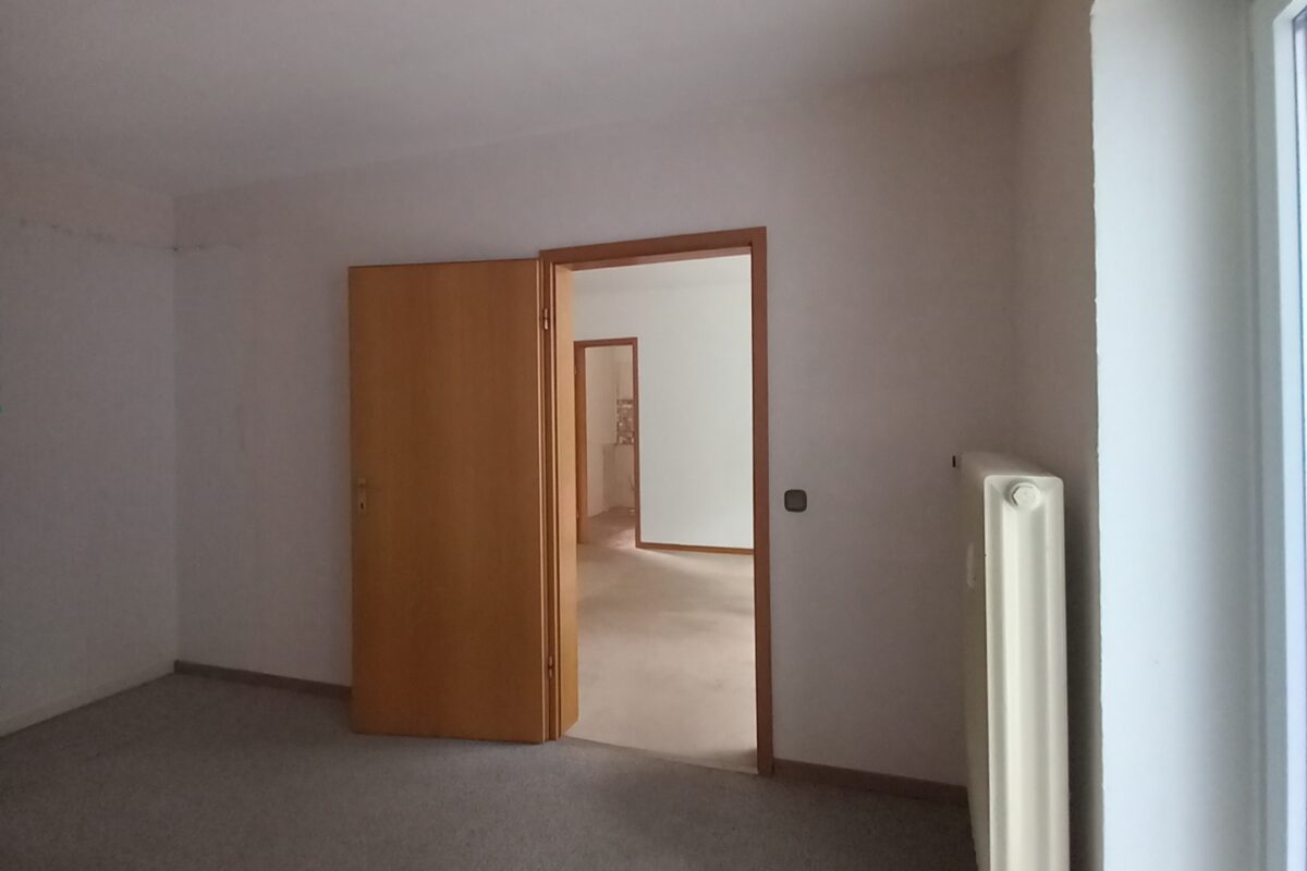 Bild zum Angebot: schöne kleine Wohnung mit Kinder- oder Arbeitszimmer ab Dez. frei
