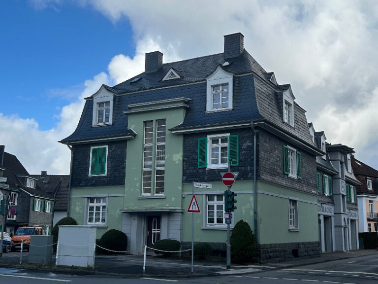 Bild zum Angebot: Geräumige Wohnung zentral gelegen in Lüttringhausen