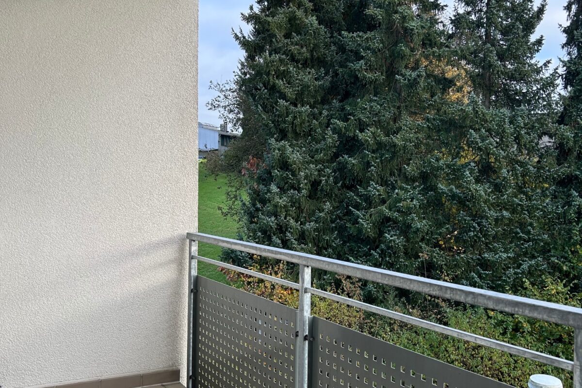Bild zum Angebot: Modernisierte Wohnung mit Blick ins Grüne