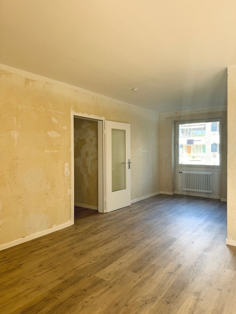 Bild zum Angebot: Geräumige Wohnung mit Balkon in zentraler Lage