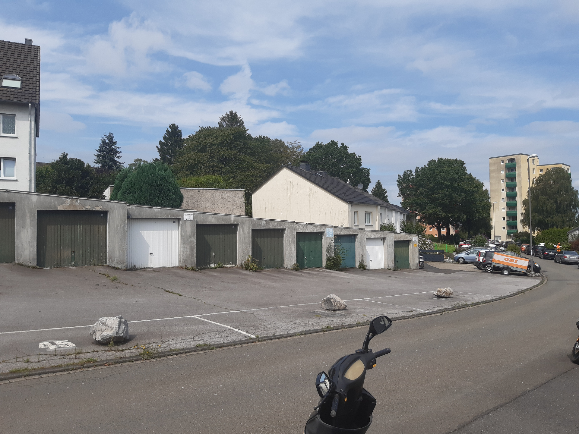 Bild zum Angebot: 5 neue Aussenstellplatz Nr. 47-51 in der Birkenstr. ab 01.04.2026 verfügbar