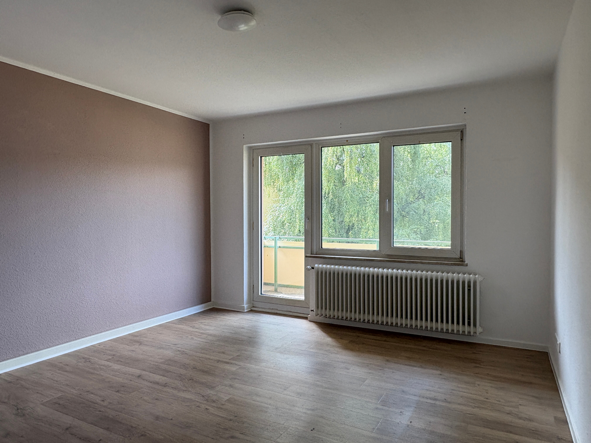 Bild zum Angebot: Geräumige 2-Zimmer-Wohnung mit Balkon